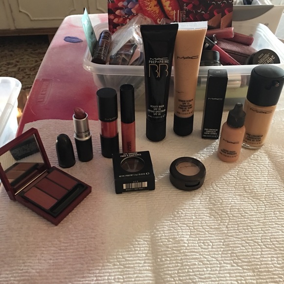 MAC Bundle - Picture 2 of 2